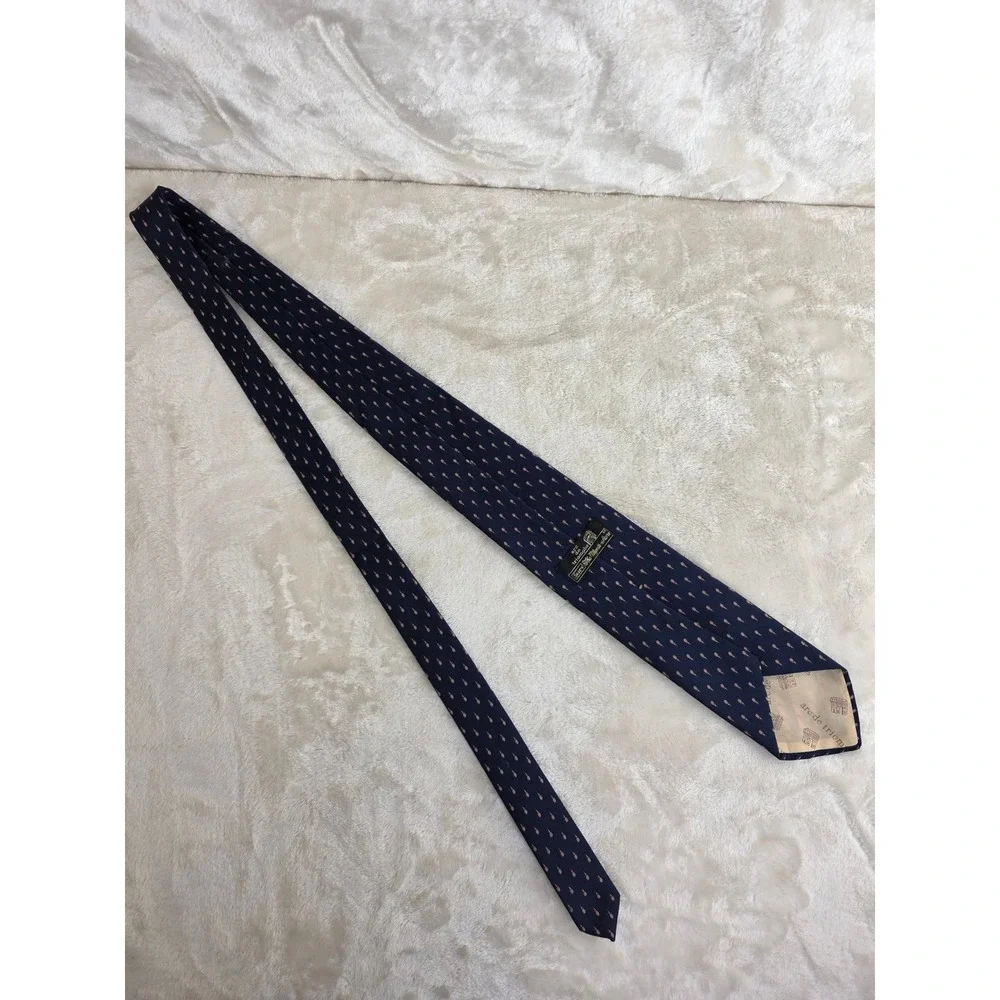Vintage Sears The Mens Store Arc de Triomphe Navy Tennis Racket Silk‎ Blend Tie